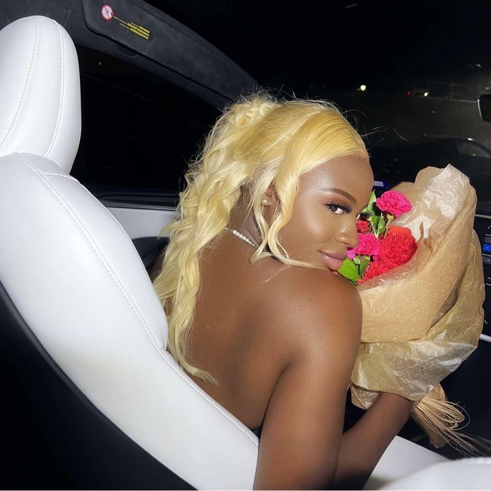 Meet your Posher, Makoura